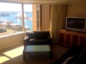 Rent a Room the Rocks - Accommodation Melbourne