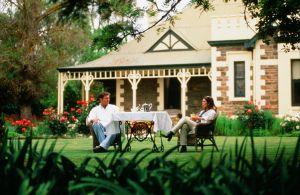 The Lodge Country House - Accommodation Melbourne